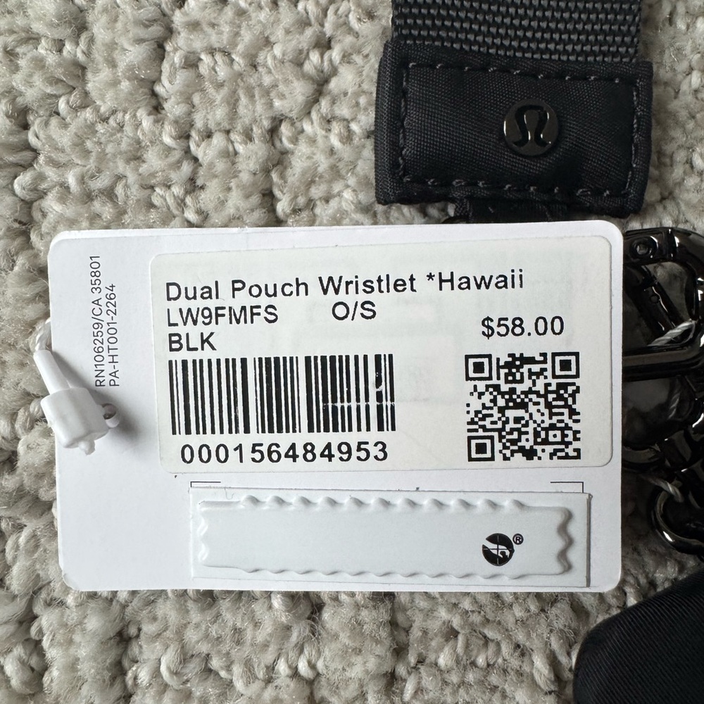 NWT Lululemon Black Dual Pouch Wristlet Hawaii pochette double - Picture 2 of 2